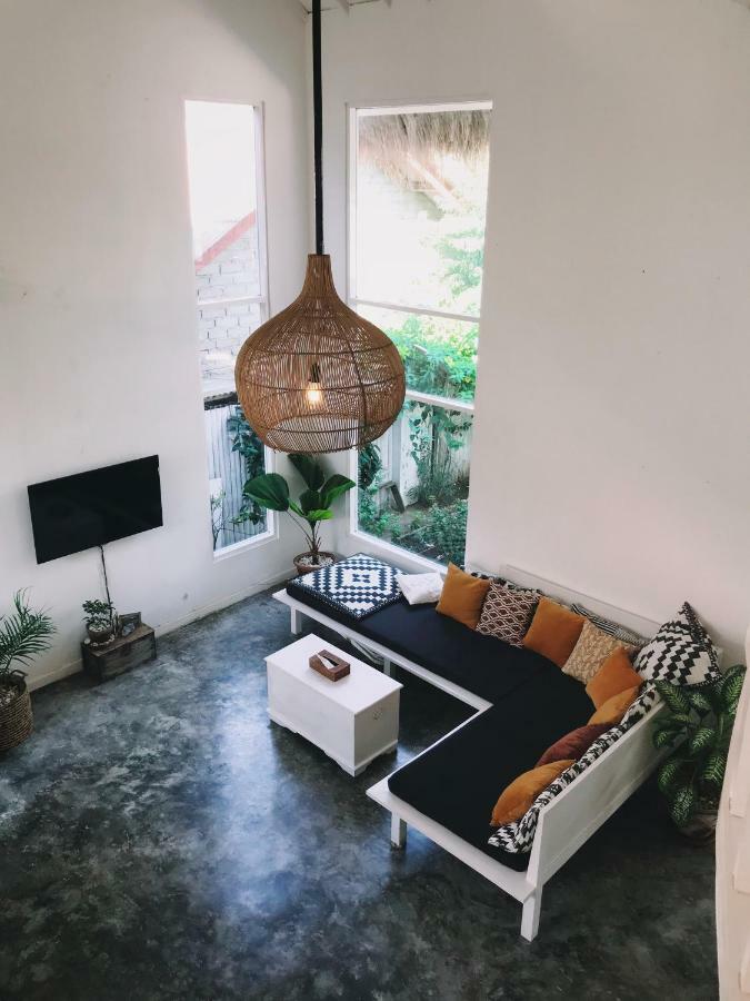 Family Villa Gili Trawangan Exterior photo